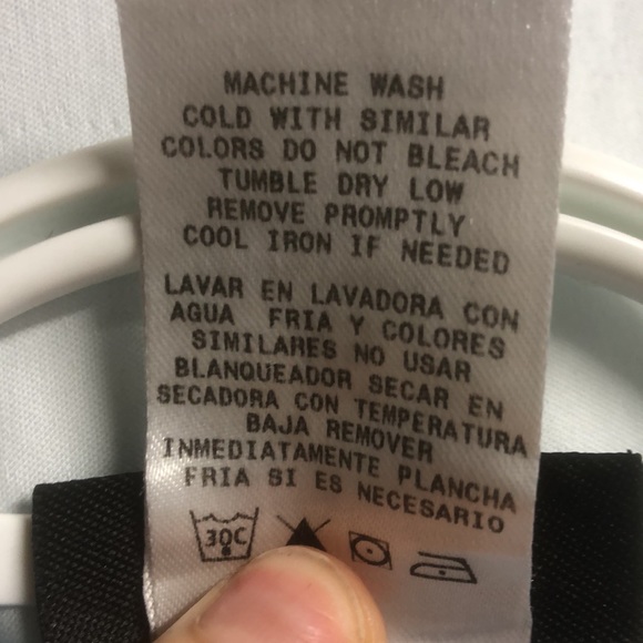 Blue Cherokee scrub top extra small pockets euc - Picture 8 of 10